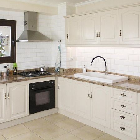 Astarte Guesthouse Castillo de Locubín Екстериор снимка