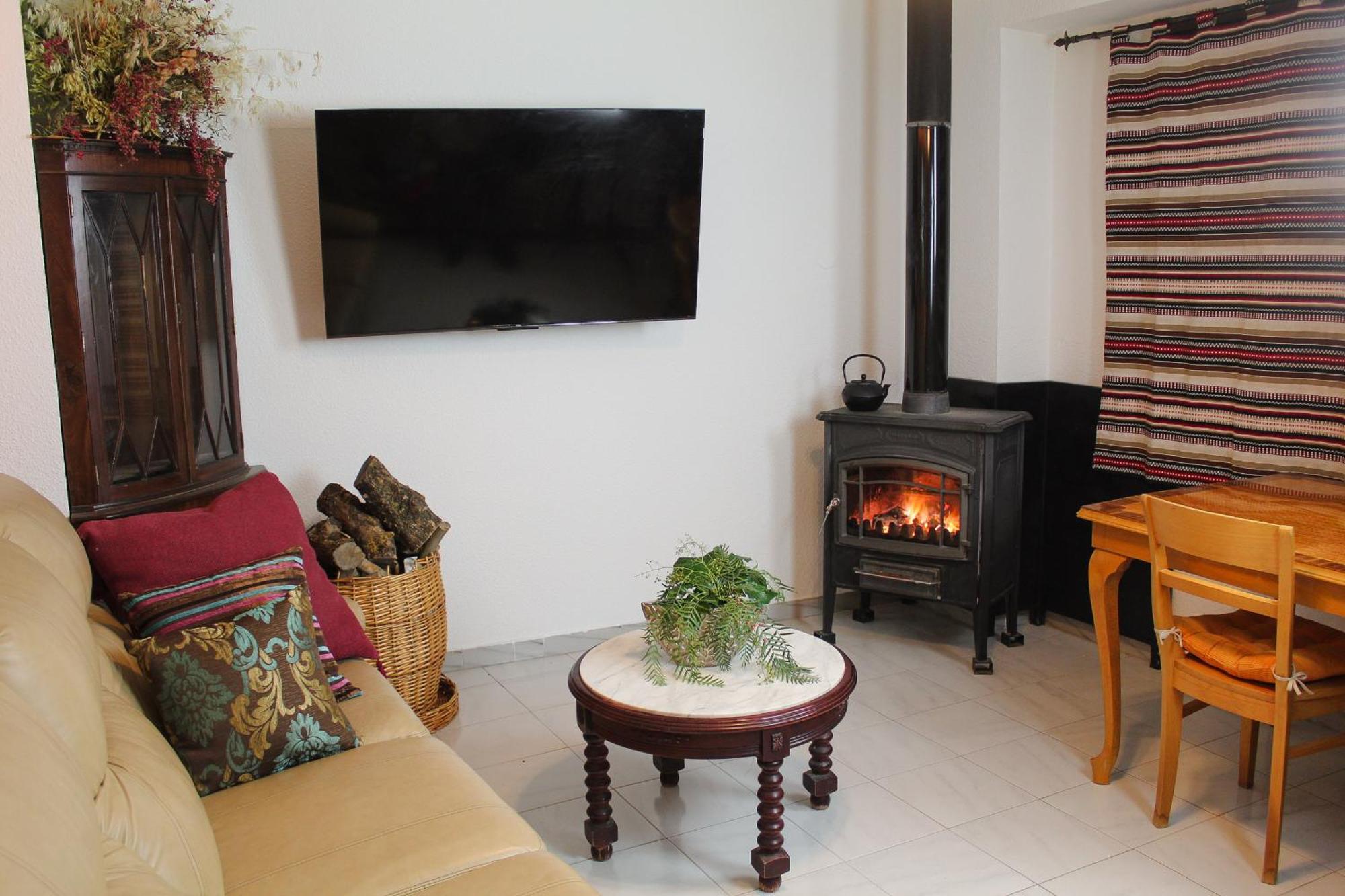 Astarte Guesthouse Castillo de Locubín Екстериор снимка